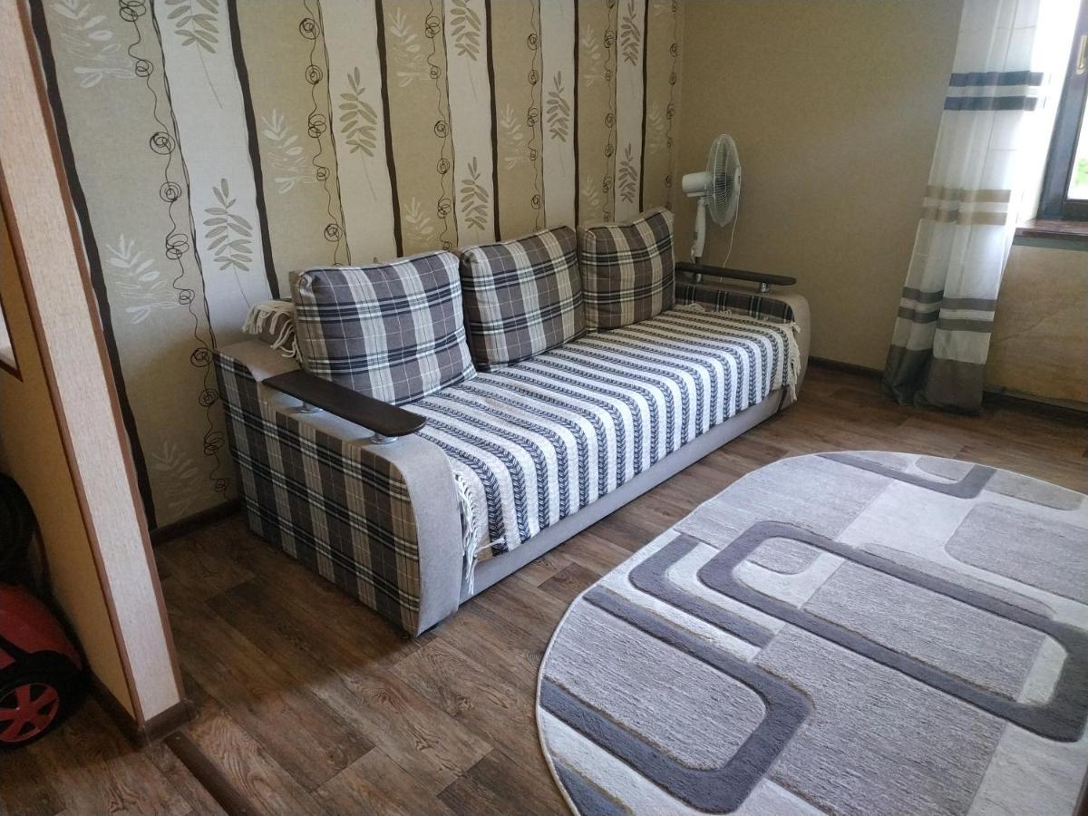 Apartment In The Center Of Old Town Кам'янець-Подільский Екстер'єр фото